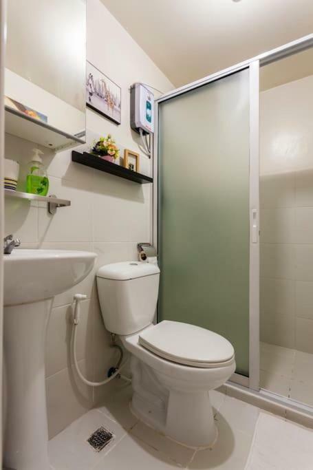 Jen'S Paranaque City Apartment Manila Ngoại thất bức ảnh